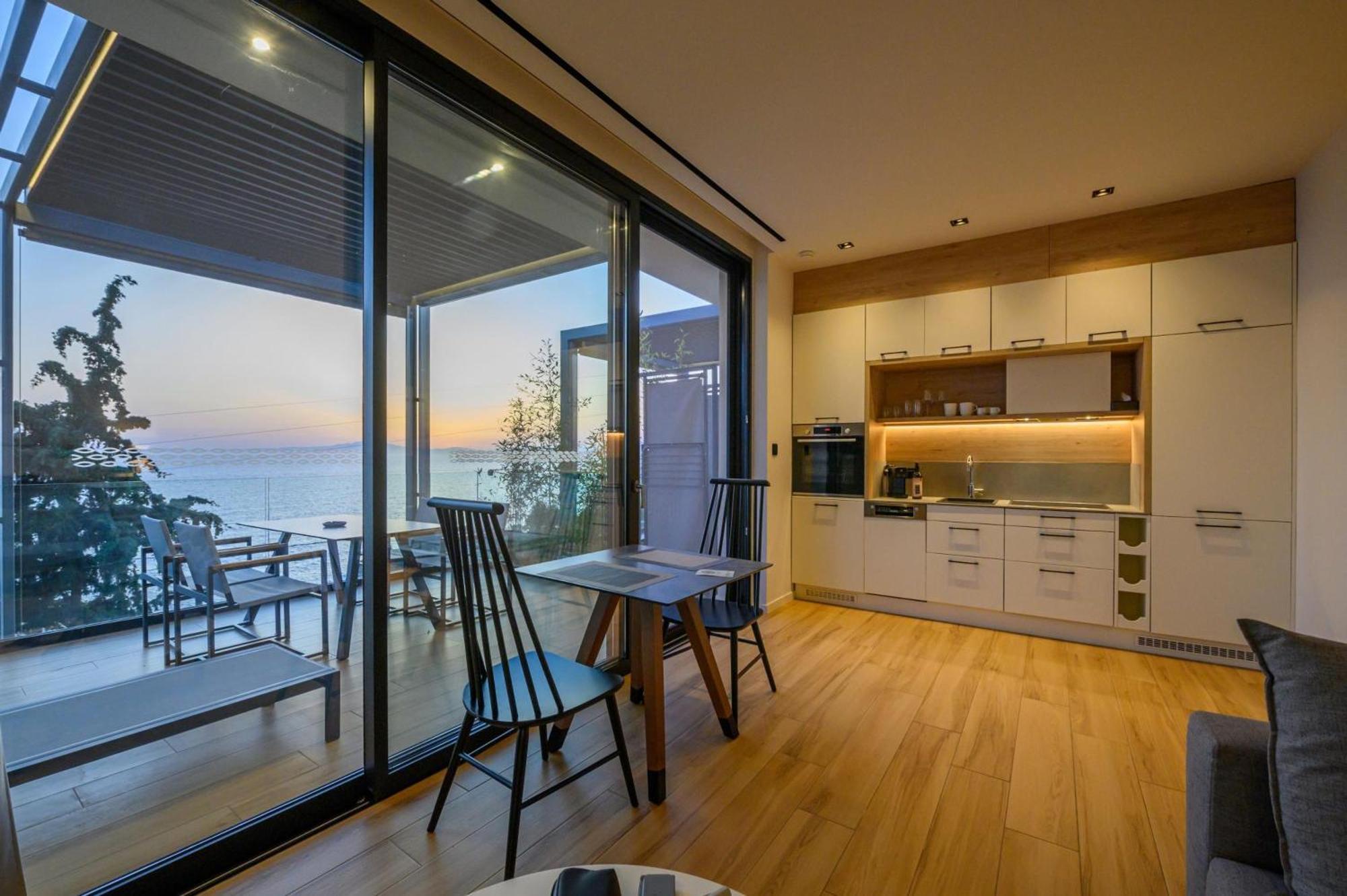 Mani Suites Agios Nikolaos  Exteriér fotografie